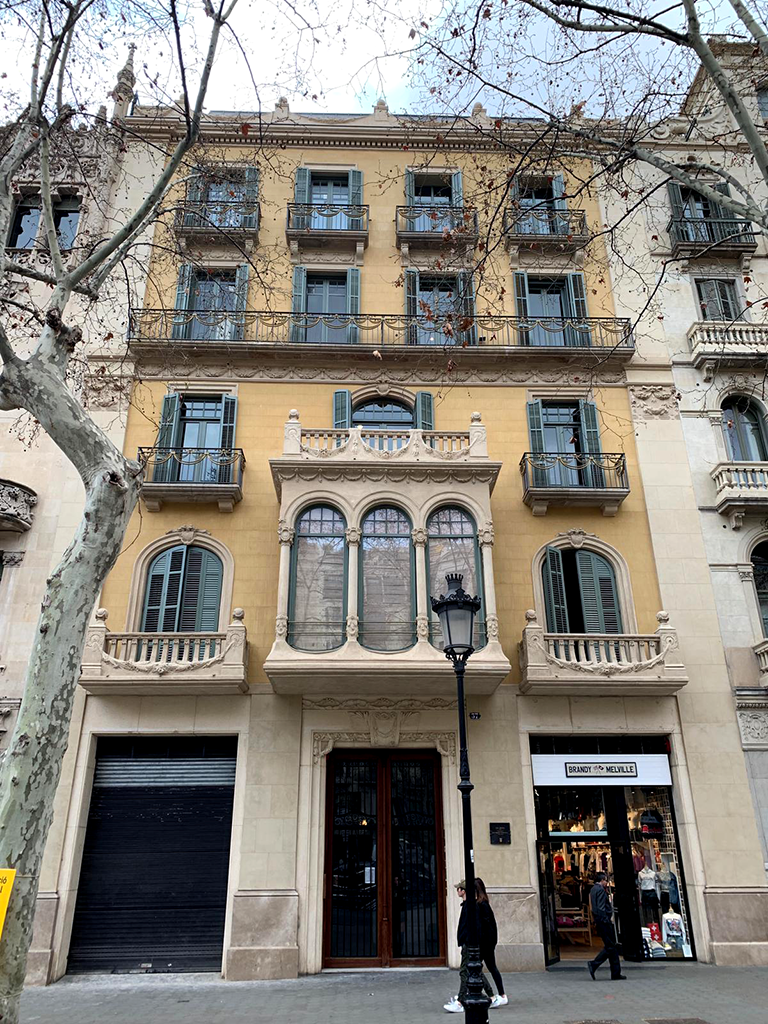 Resultado fachada rehabilitada Passeig de Gracia, 37 Barcelona