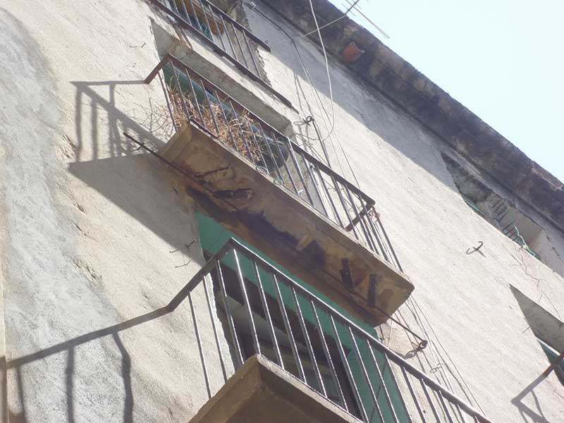 Detalles balcones antes rehabilitación