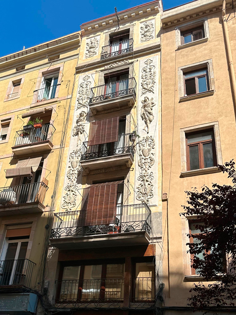Resultado rehabilitación fachada Via Laietana, 2 por GTA Europa