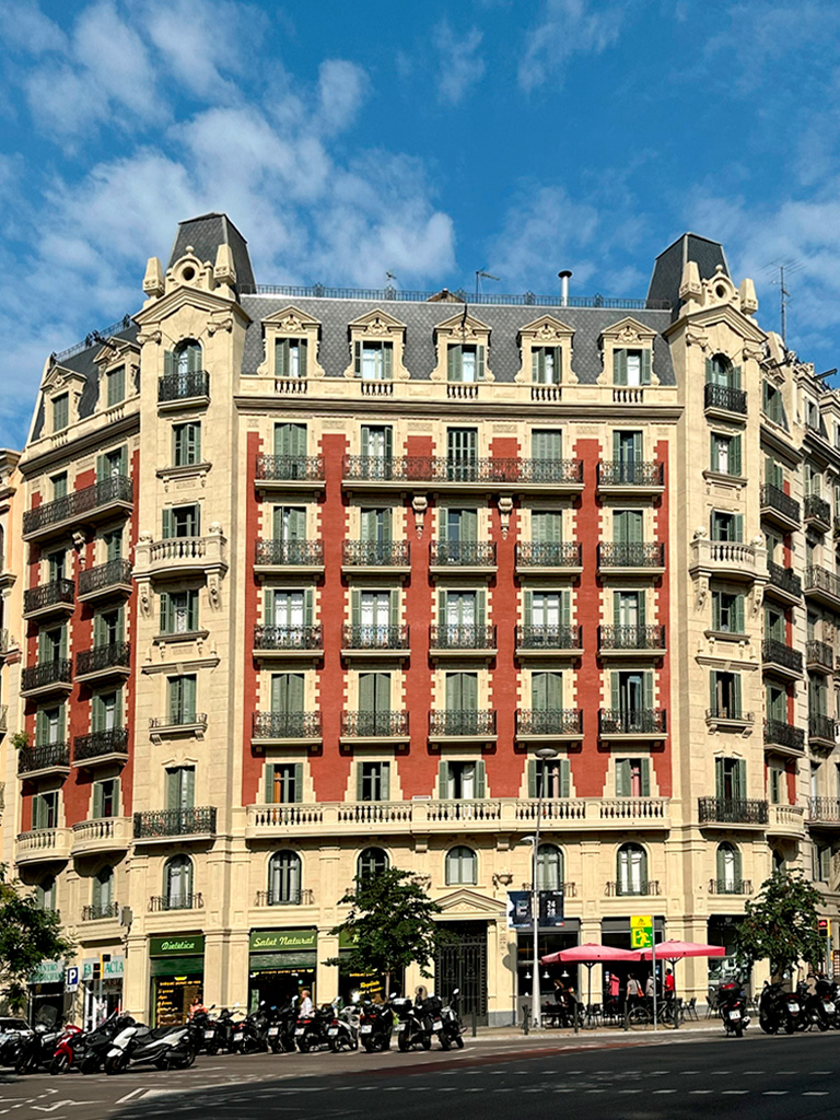 impresionante resultado de la rehabilitación del edificio en Comte d'Urgell, 153 de Barcelona GTA Europa