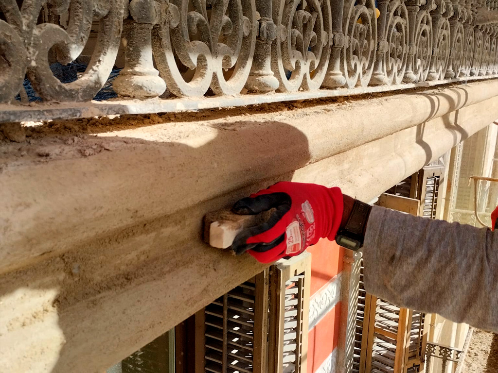 5 Proceso de rehabilitación de los balcones de la finca en Valencia, 209, Barcelona por GTA Europa